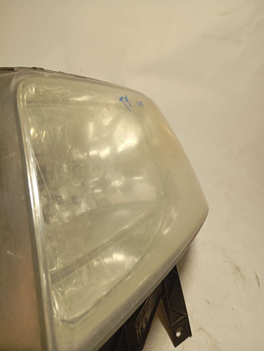 Frontlykt venstre halogen til VW Transporter / Caravelle 2003-2009 (Fase 1) (T5) (T5) (|7h1941015n)