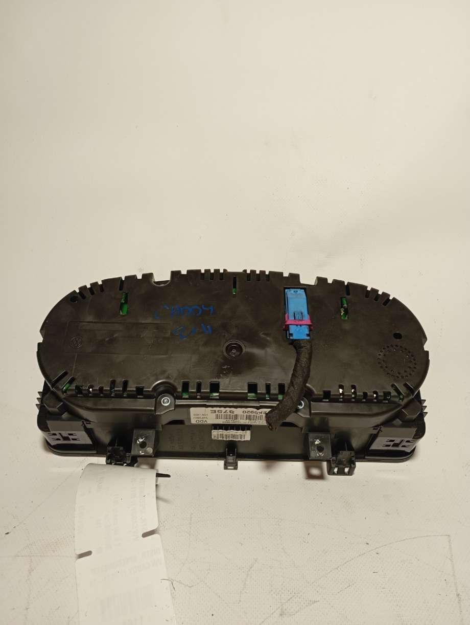 Speedometer til VW Caddy 2010-2015 (Type III, Fase 2)  (|2k0920875e)