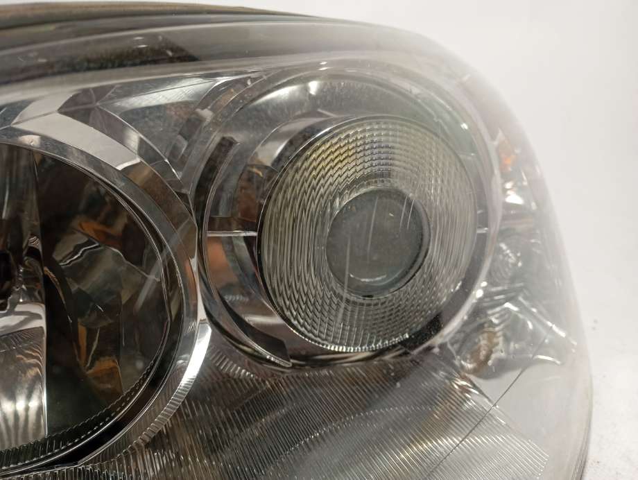 Frontlykt venstre halogen til Ford Mondeo 2001-2007 (Type III)  (|0301174271)