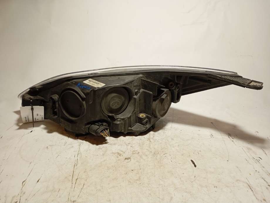 Frontlykt høyre halogen til Ford Focus 2011-2014 (Type III, Fase 1) (|bm5113w029cl)