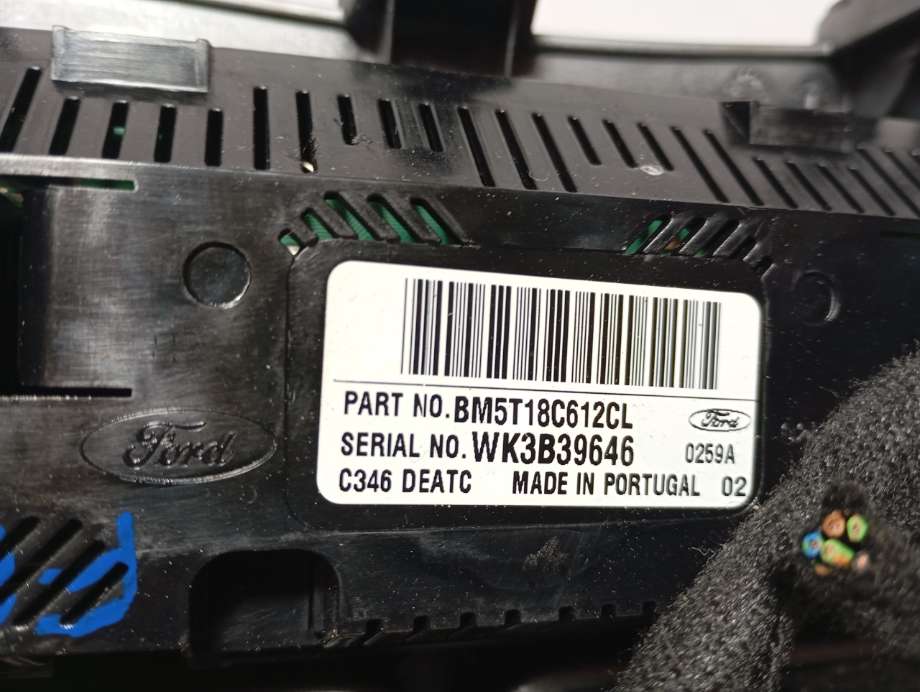 Varmeapparat betjening til Ford Focus 2011-2014 (Type III, Fase 1) (|bm5t18c612cl)