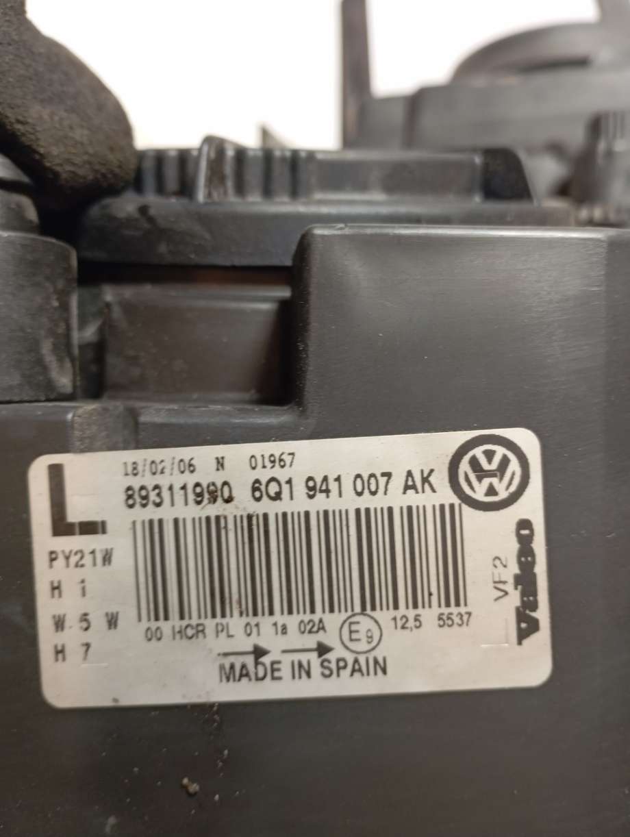 Frontlykt venstre halogen til VW Polo 2005-2009 (Type IV, Fase 2)  (|6q1941007ak)