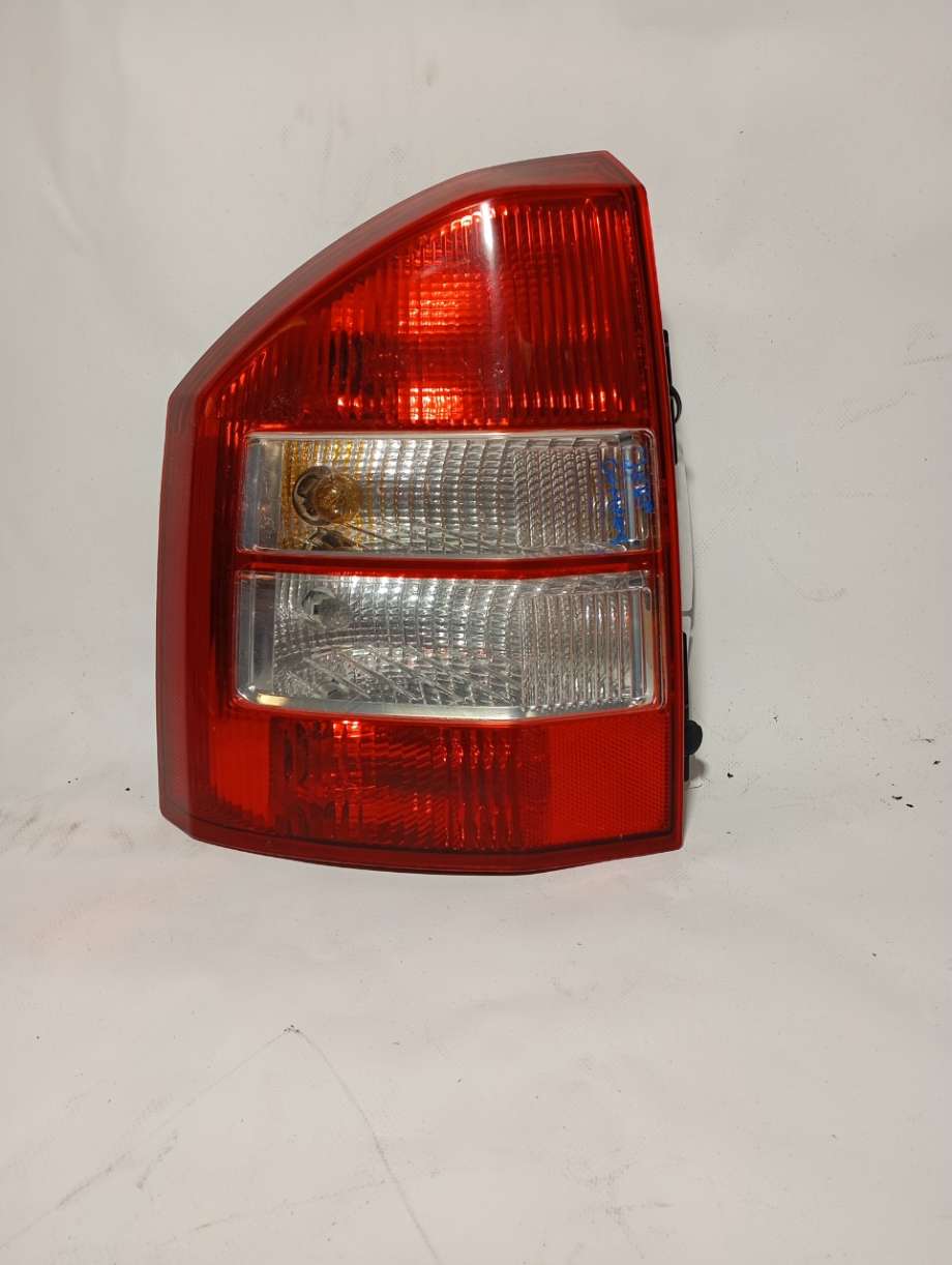Baklykt venstre til Jeep Compass, 2007-2009 (Type I, Fase 1)  (JEEP|)