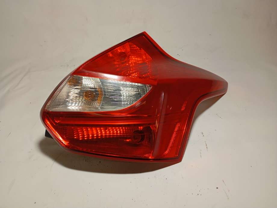 Baklykt høyre til Ford Focus, 2011-2014 (Type III, Fase 1) (FORD|)