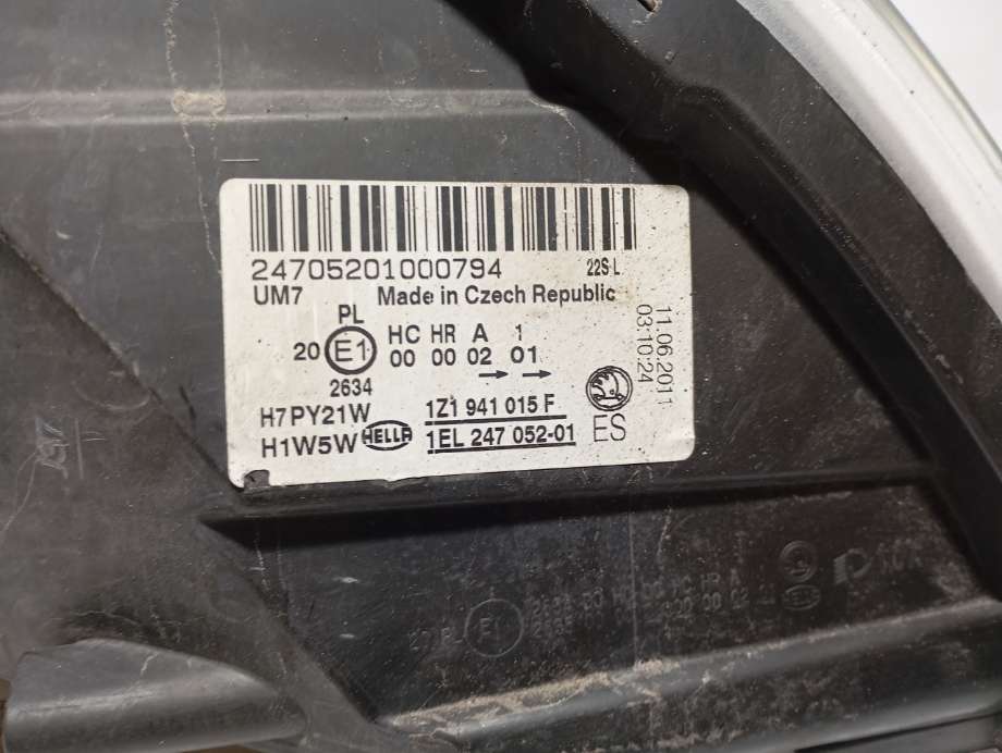 Frontlykt venstre halogen til Škoda Octavia 2005-2008 (Type II, Fase 1)  (|1z1941015f)