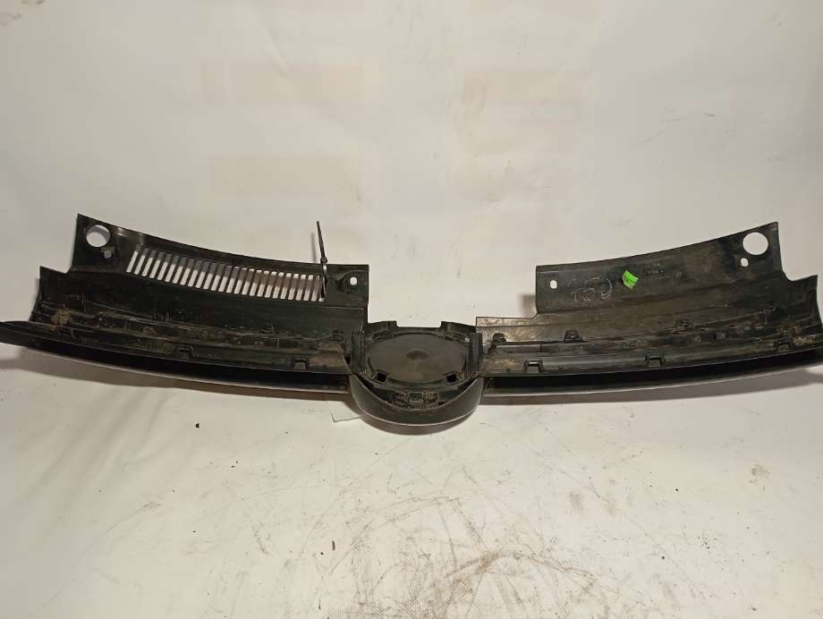 Grill til VW Golf VI 2008-2012  (|1k9853653a)
