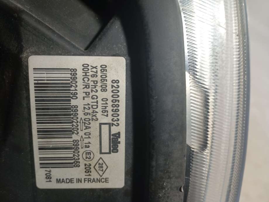 Frontlykt venstre halogen til Nissan Kubistar 2004-2009  (8200589032|)