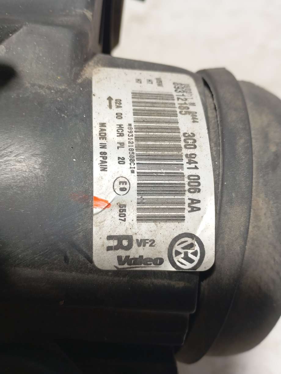 Frontlykt høyre halogen til VW Passat 2005-2010 (B6) (B6) (|3c0941006aa)