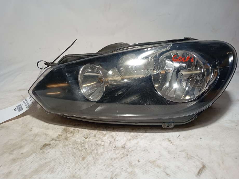 Frontlykt venstre halogen til VW Golf VI 2008-2012