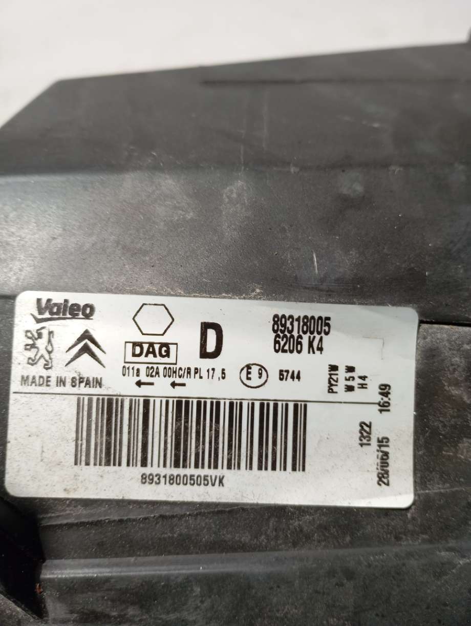Frontlykt høyre halogen til Peugeot Partner 2008-2015 (Type II, Fase 1)  (|89318005)