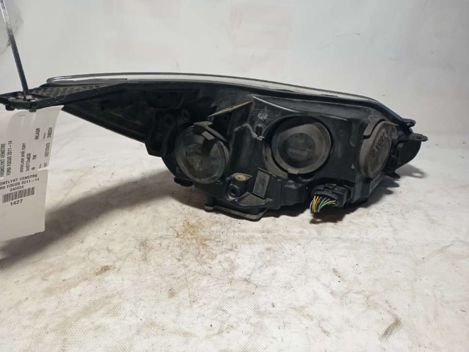Frontlykt venstre xenon til Ford Focus 2011-2014 (Type III, Fase 1)  (FORD||bm5113w030)