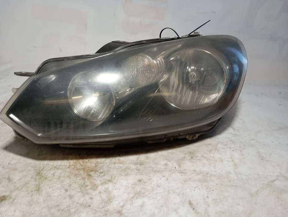 Frontlykt venstre halogen til VW Golf VI 2008-2012 (|5k1941005p)