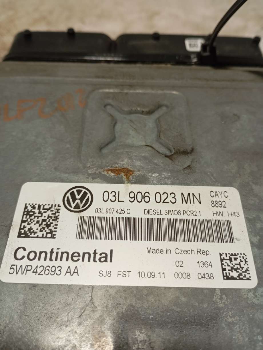 Styreenhet motor til VW Golf VI 2008-2012  (|03l906023mn)
