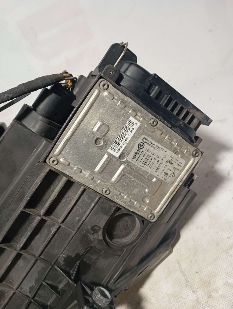 Frontlykt høyre xenon til VW Passat 2005-2010 (B6) (B6) (|3c0941752g)