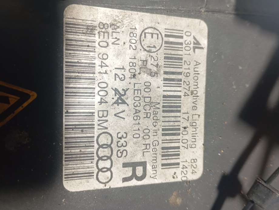 Frontlykt høyre xenon til Audi A4 2004-2008 (Type III) (B7) (B7) (|8e0941004bm)