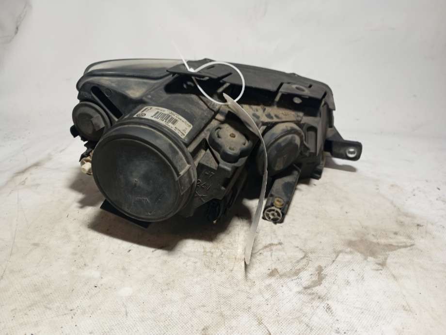 Frontlykt venstre halogen til VW Passat 2005-2010 (B6) (B6) (|3c0941005m)