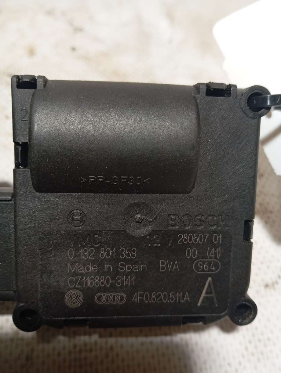Varmeapparat diverse til Audi A6 2005-2008 (Type III, Fase 1) (C6) (C6) (|4f0820511a)