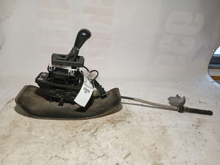 Diverse deler til Audi A6 2005-2008 (Type III, Fase 1) (C6) (C6) (|4f1713041)