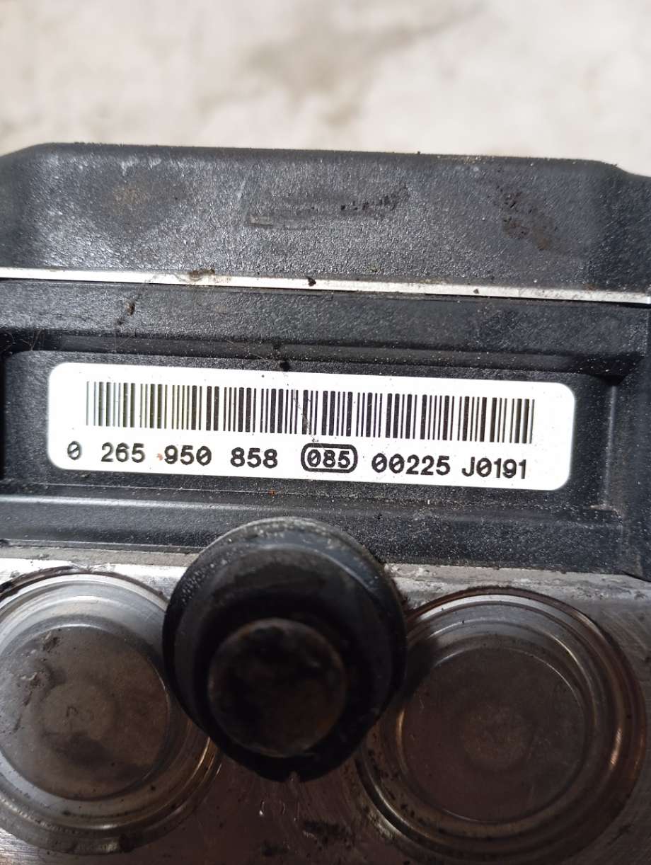ABS sentral til Audi A6 2005-2008 (Type III, Fase 1) (C6) (C6) (|4f0910517ak)