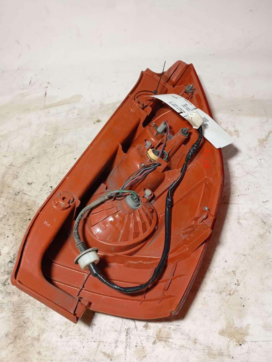 Baklykt venstre til Mazda 5 2005-2010 (Type I)  (|c23551160)