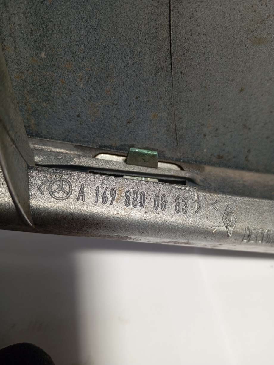Grill til Mercedes B-Klasse 2005-2008 (Fase 1) (W245) (W245) (|a1698800883)