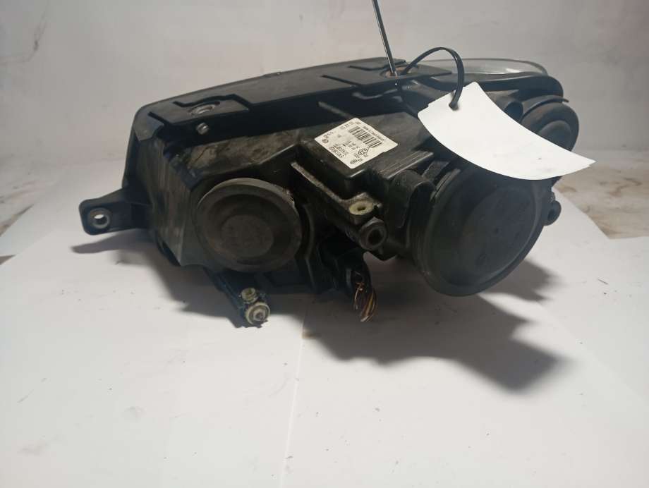 Frontlykt høyre halogen til VW Passat 2005-2010 (B6) (B6) (|3c0941006q)