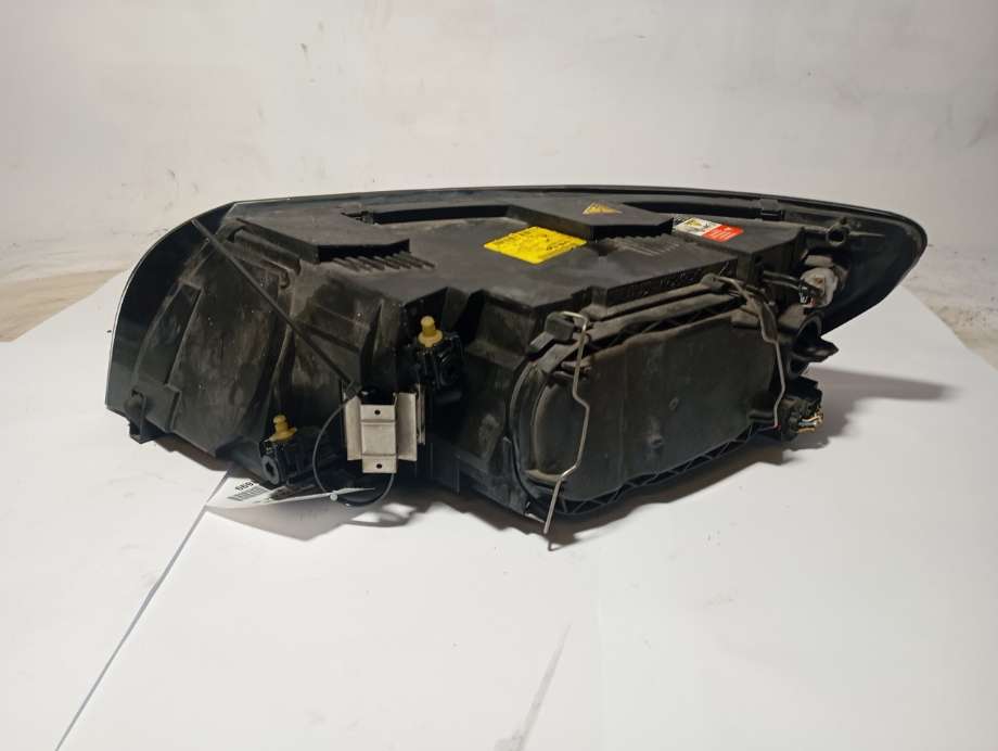 Frontlykt høyre xenon til Volvo V50 2004-2007 (Fase 1)  (|30698890rh)