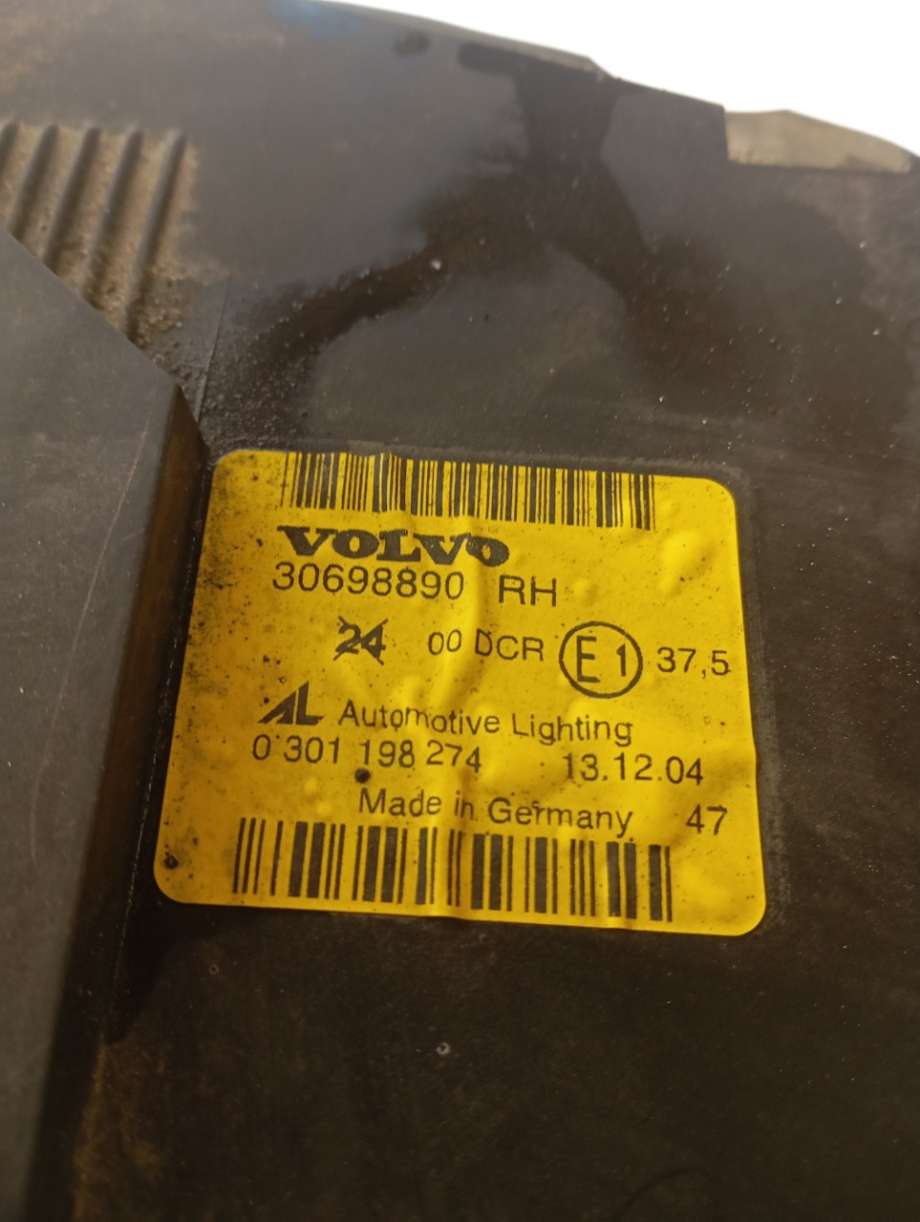 Frontlykt høyre xenon til Volvo V50 2004-2007 (Fase 1)  (|30698890rh)