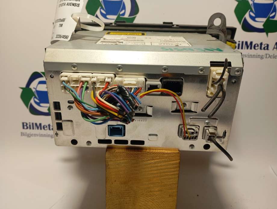 Bilstereo navigasjon til Toyota Avensis 2009-2015 (Type III, Fase 1)  (|8612020a80|8611360v640)