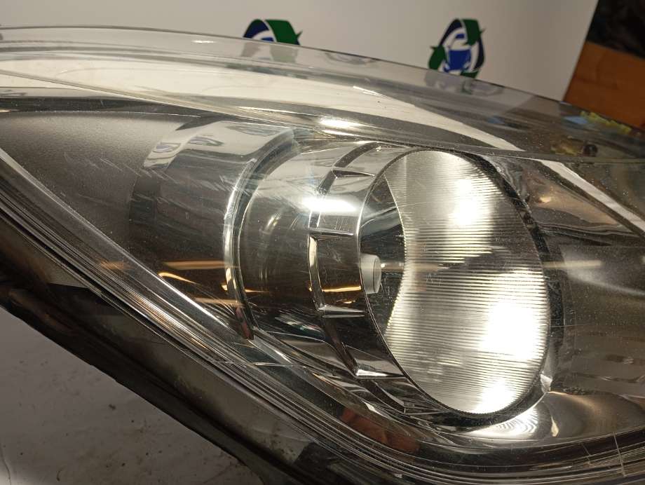 Frontlykt høyre halogen til Citroën C3 2010-2016 (Type II)  (|9673814380)