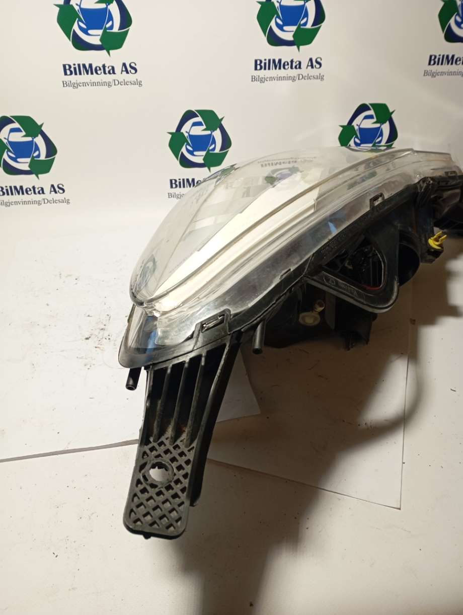 Frontlykt venstre halogen til Citroën C3 2010-2016 (Type II) (|9673814980)