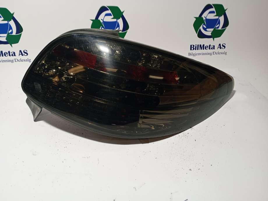 Baklykt høyre til Peugeot 206 1998-2007