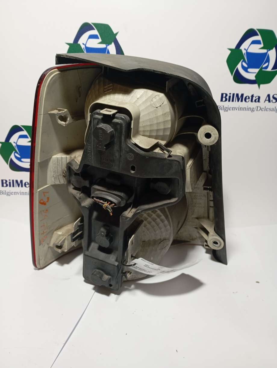 Baklykt høyre til VW Touran 2003-2006 (Type I, Fase 1)  (|1t0945096j)