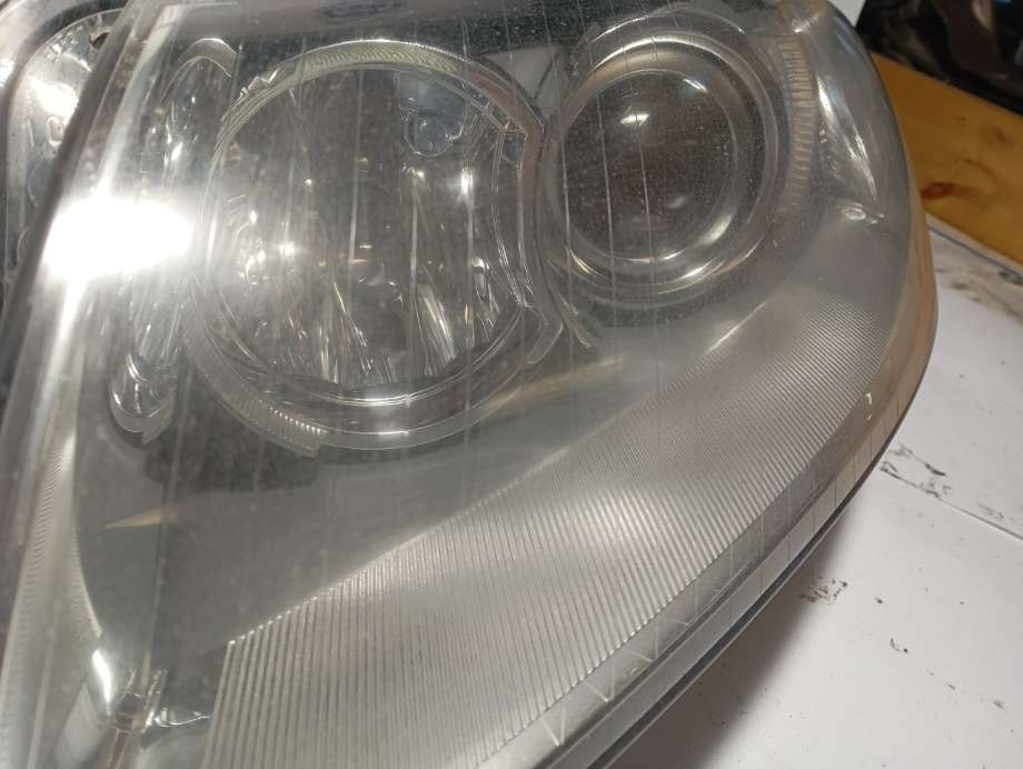Frontlykt venstre xenon til Audi A6 2005-2008 (Type III, Fase 1) (C6) (C6) (|4f0941029)