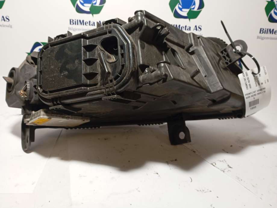 Frontlykt venstre xenon til Audi A6 2005-2008 (Type III, Fase 1) (C6) (C6) (|4f0941029)
