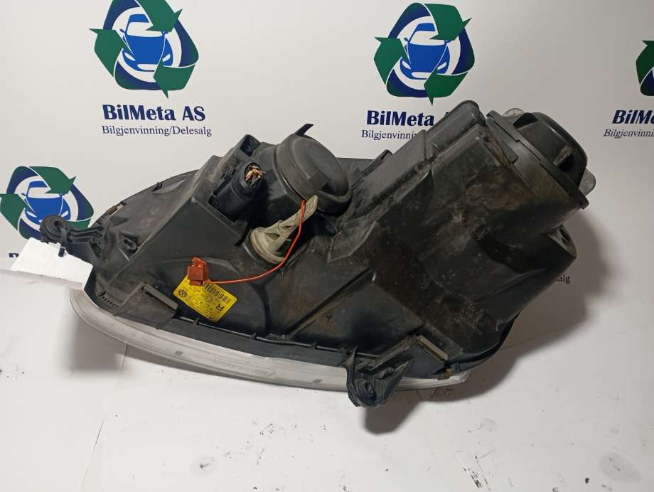 Frontlykt høyre halogen til VW Golf V, Combi 2003-2008  (|0301212204)