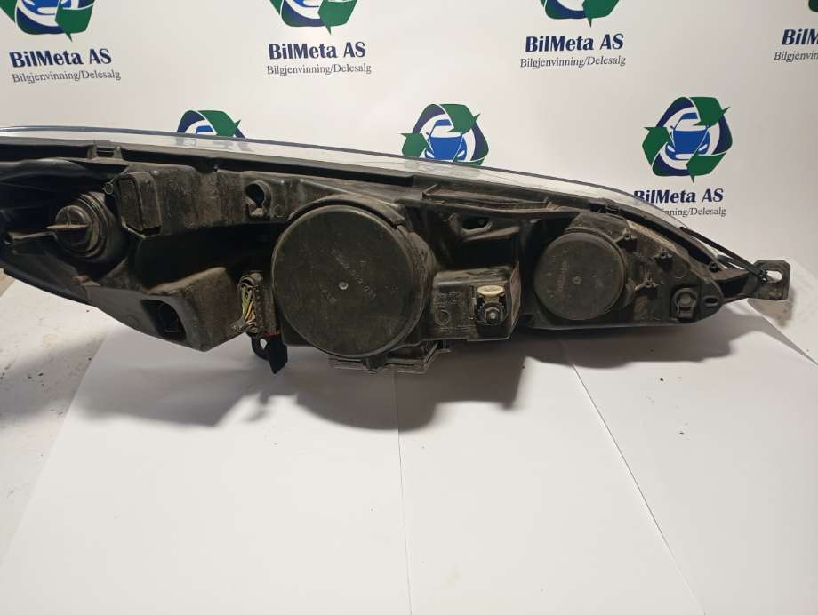 Frontlykt venstre xenon til Peugeot 407 2004-2010  (|0301213271)
