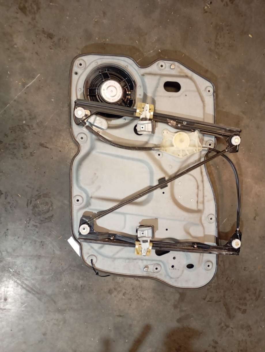 Ruteheis til VW Caddy 2010-2015 (Type III, Fase 2)  