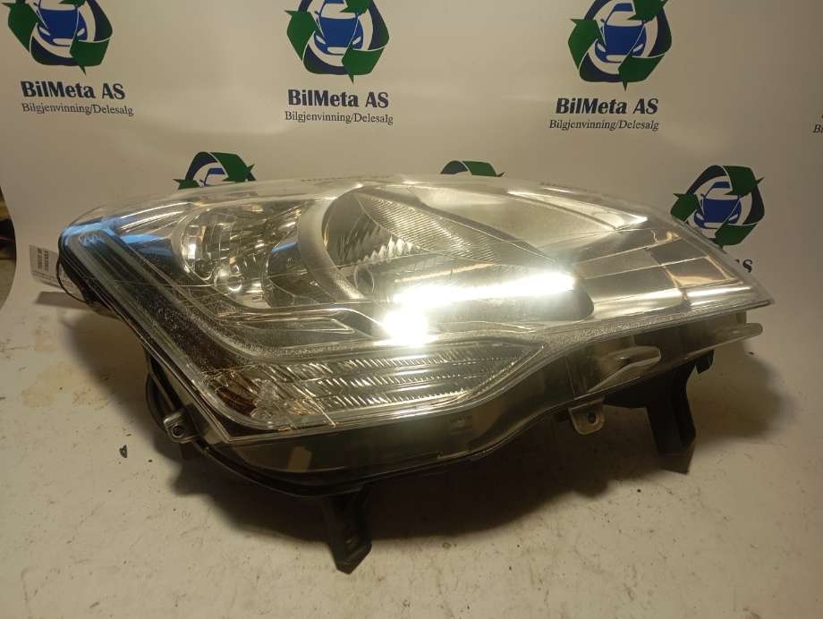 Frontlykt høyre halogen til Citroën Berlingo 2008-2015 (Type II, Fase 1) (|89318045)