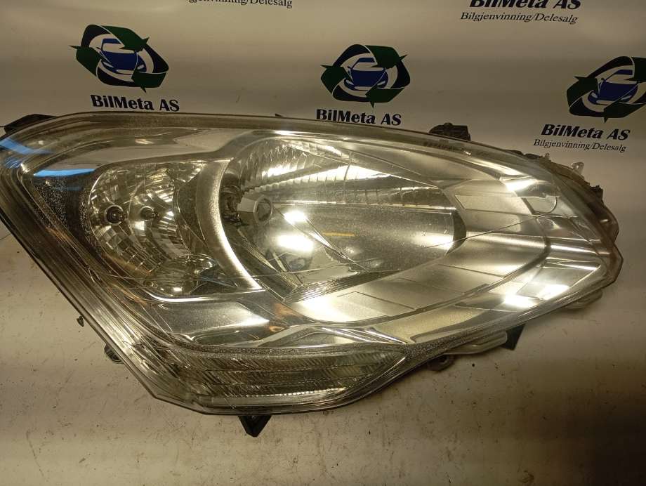 Frontlykt høyre halogen til Citroën Berlingo 2008-2015 (Type II, Fase 1) (|89318045)