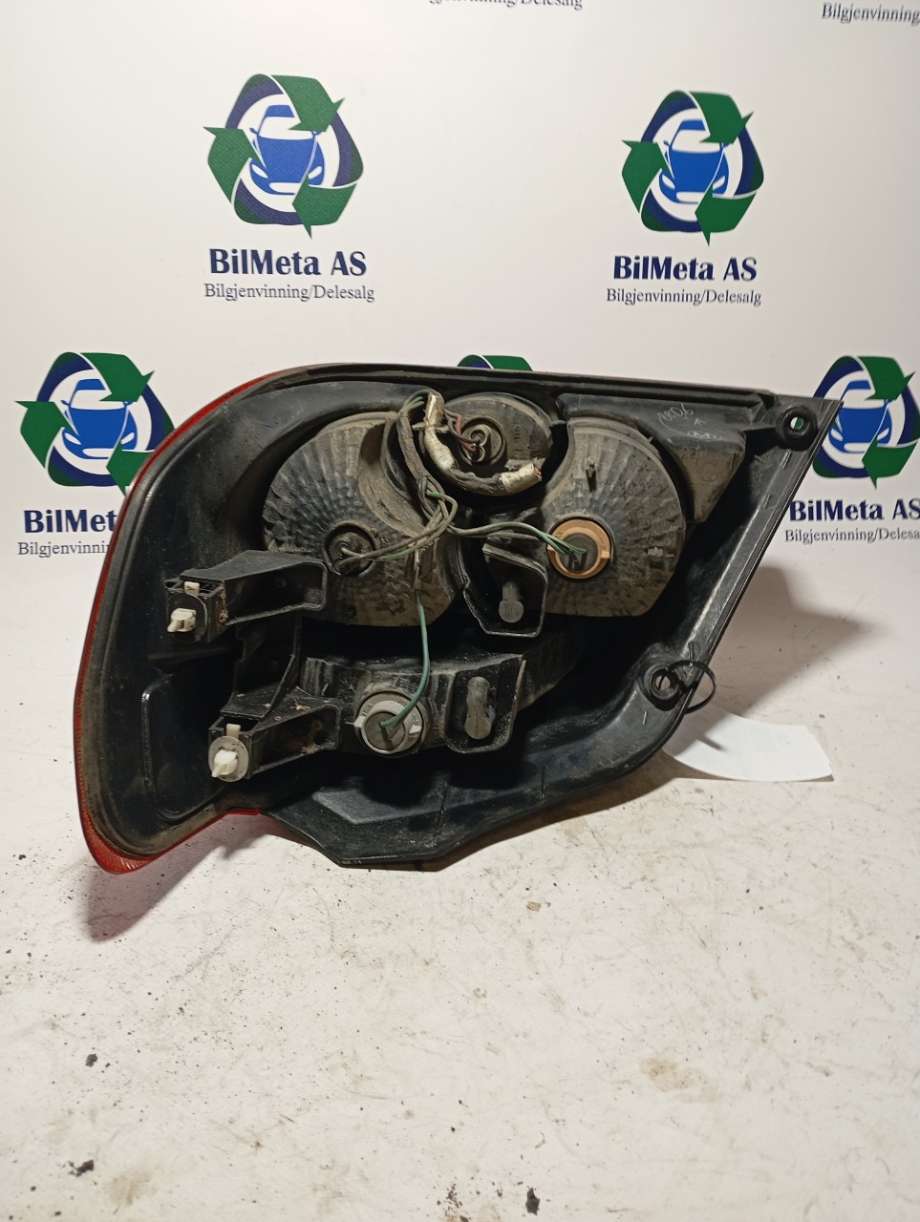 Baklykt venstre til Mitsubishi Outlander 2003-2006 (Type I)