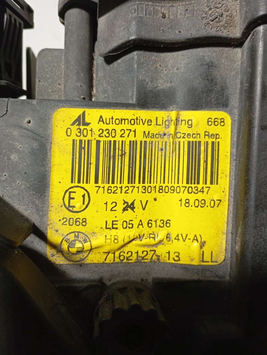 Frontlykt venstre halogen til BMW 3-Serie 2005-2011 (E90/E91/E92/E93) (E90/E91/E92/E93) (|0301230271)