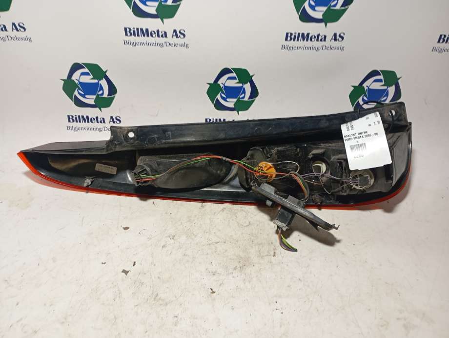Baklykt høyre til Ford Fiesta 2002-2008 (Type V)  (|6S6113404AG)