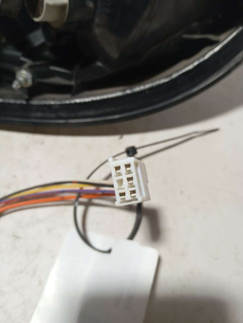 Baklykt høyre til Mitsubishi i-MiEV 2010-->>  (|1146386r)