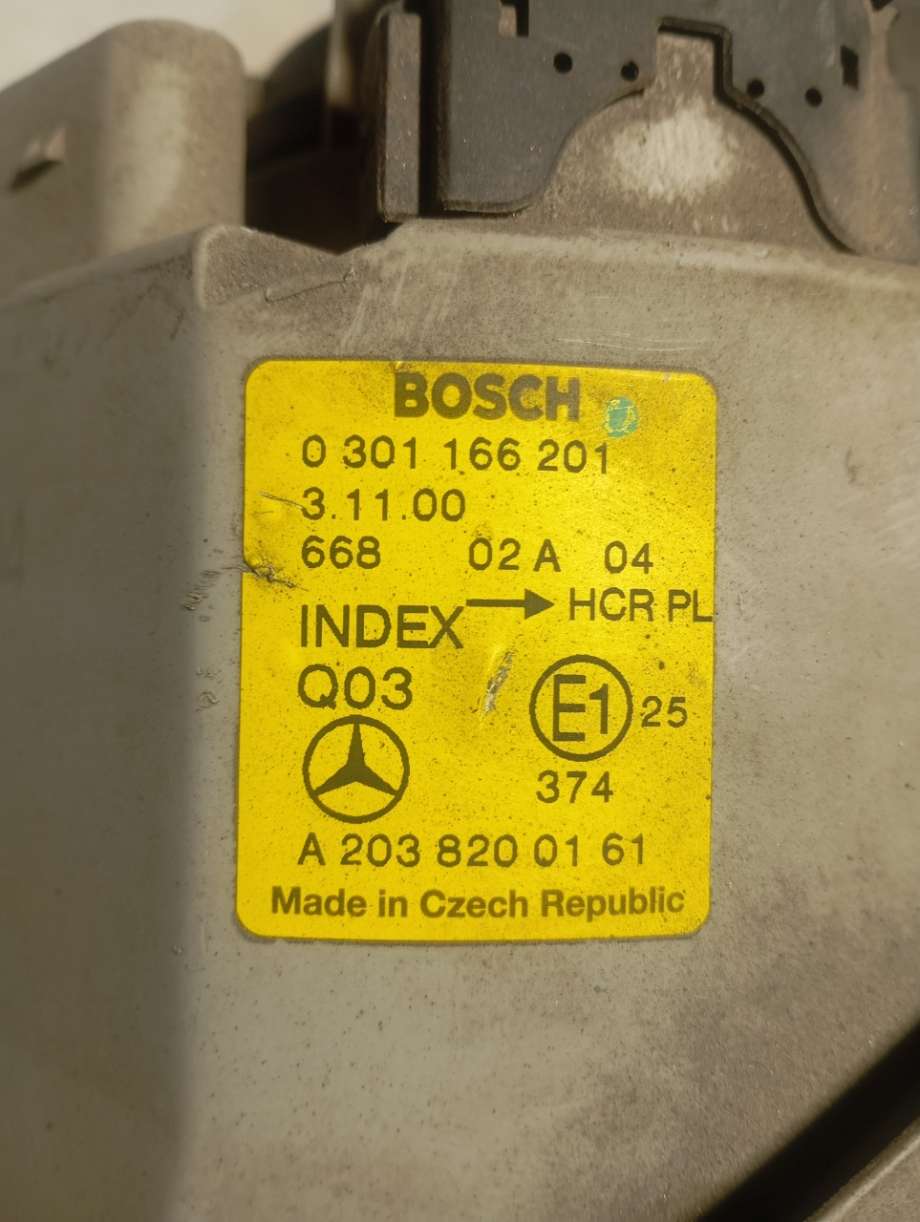 Frontlykt venstre halogen til Mercedes C-Klasse 2000-2004 (Fase 1) (W203) (W203) (|A2038200161)