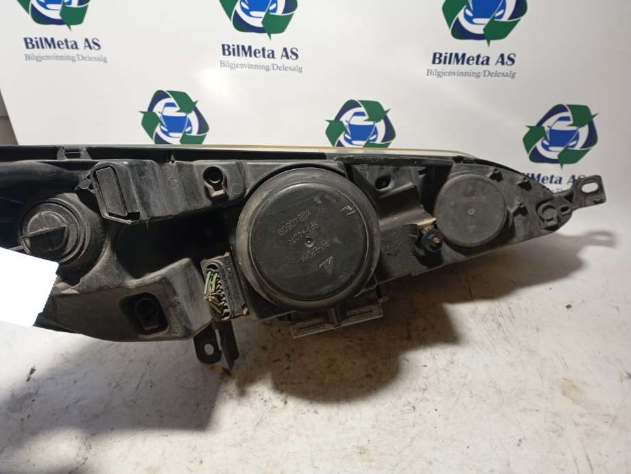 Frontlykt venstre xenon til Peugeot 407 2004-2010  (|0301213271)