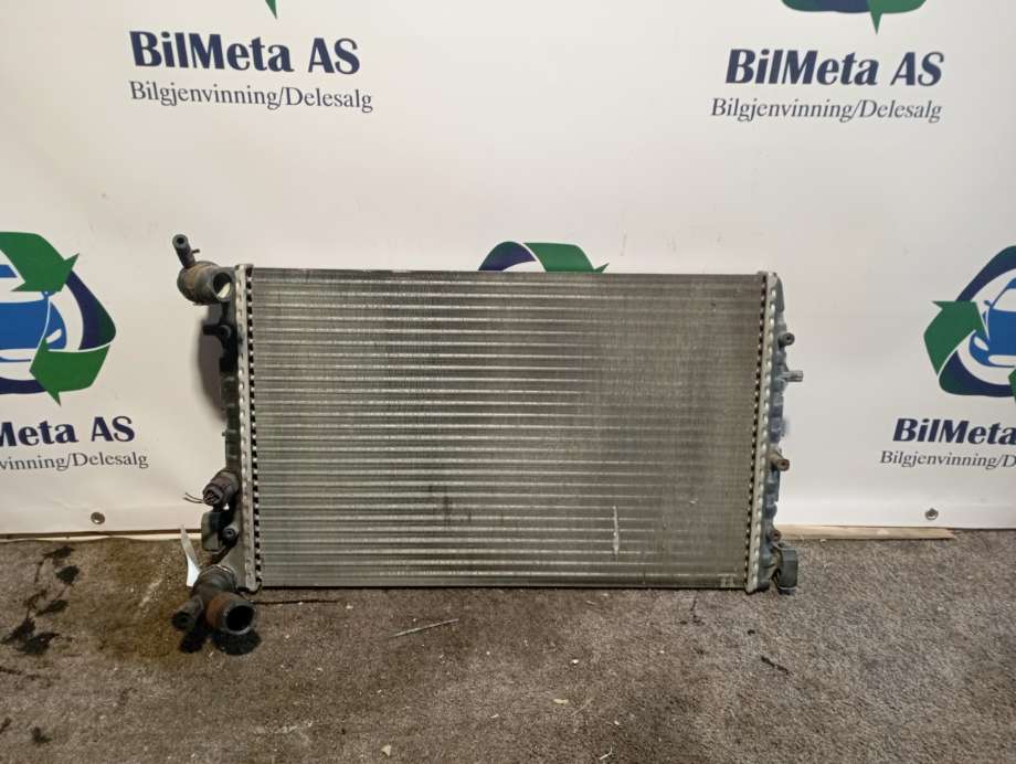 Radiator (manuell gir) til VW Polo 2005-2009 (Type IV, Fase 2)  (|6q0121253q)