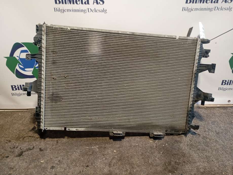 Radiator (manuell gir) til VW Transporter / Caravelle 2003-2009 (Fase 1) (T5) (T5) (|8mk376719161)