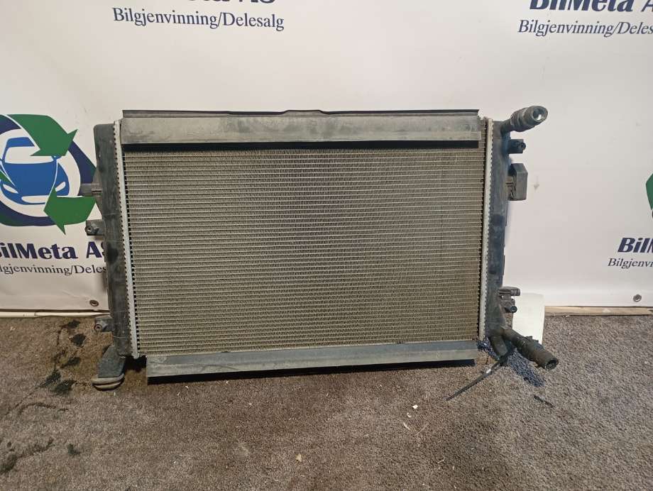 Radiator (manuell gir) til Škoda Octavia 2005-2008 (Type II, Fase 1)  (|1k0121251bn)