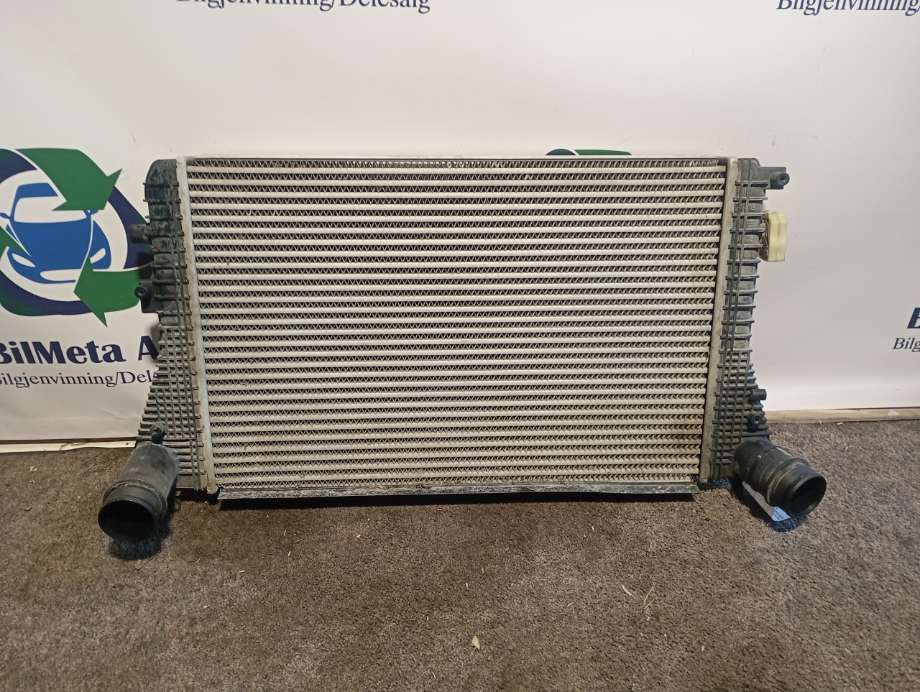 Intercooler til VW Caddy 2010-2015 (Type III, Fase 2)  (|1k0145803ca)